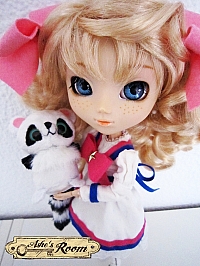 Candy_Candy_Pullip_Doll_01.jpg